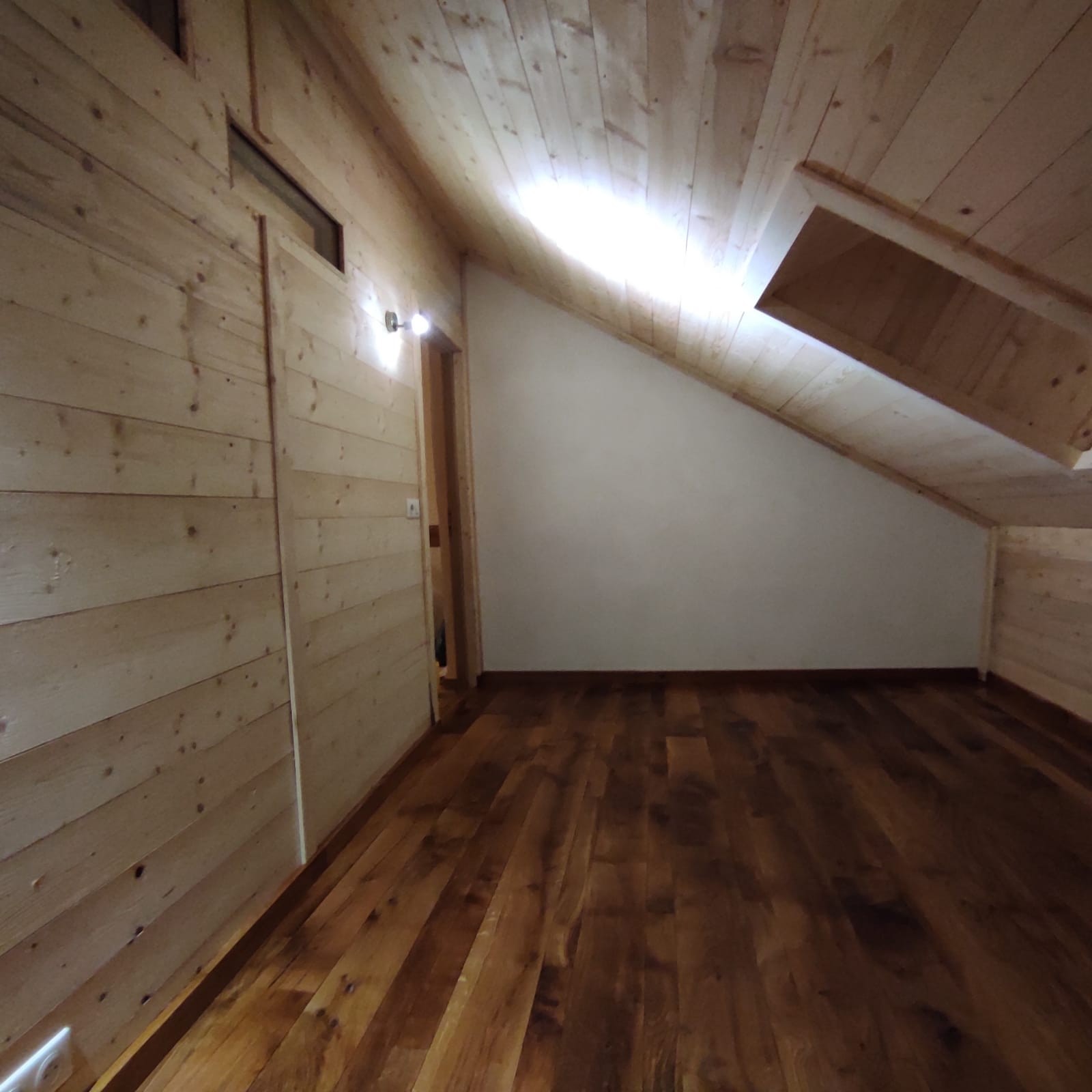 Bardage et parquet — vue 1 — Bois Joli Création